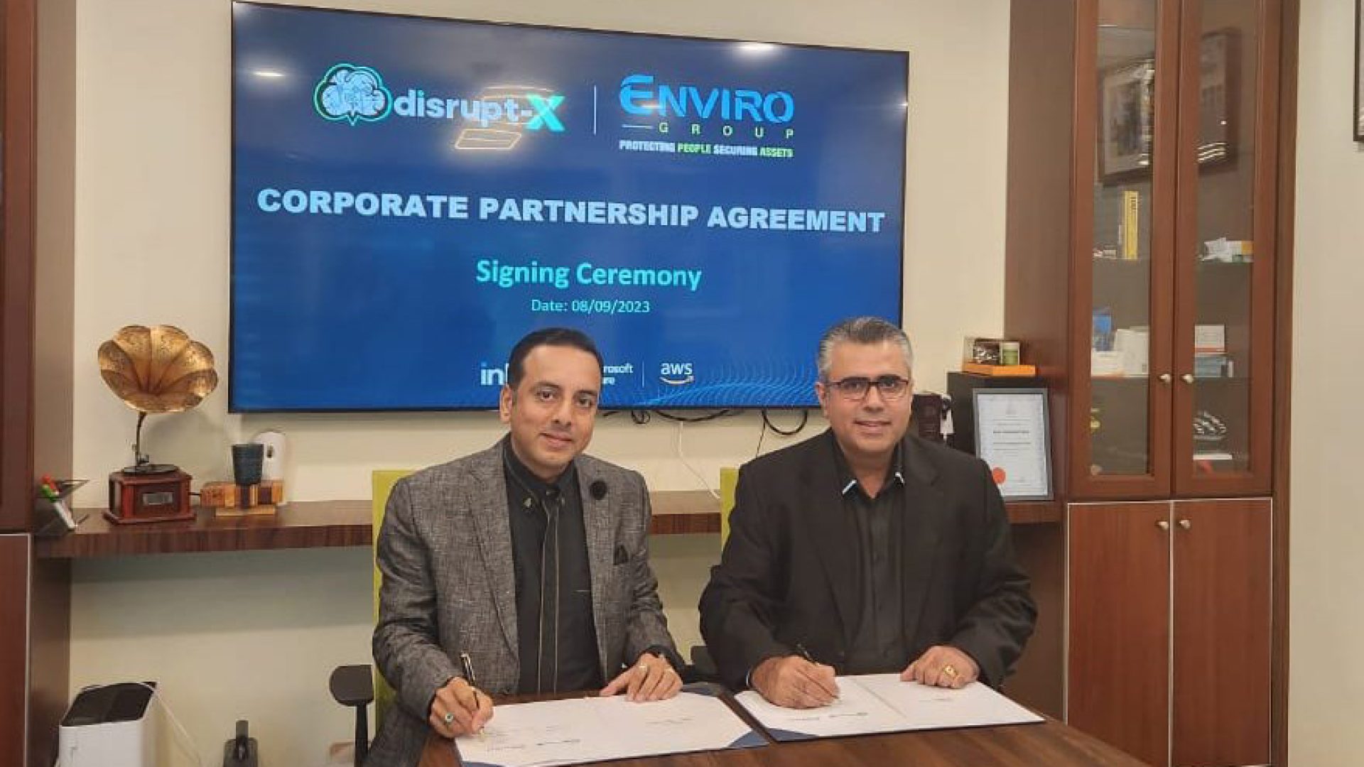 Disrupt-X et Enviro Group Asie